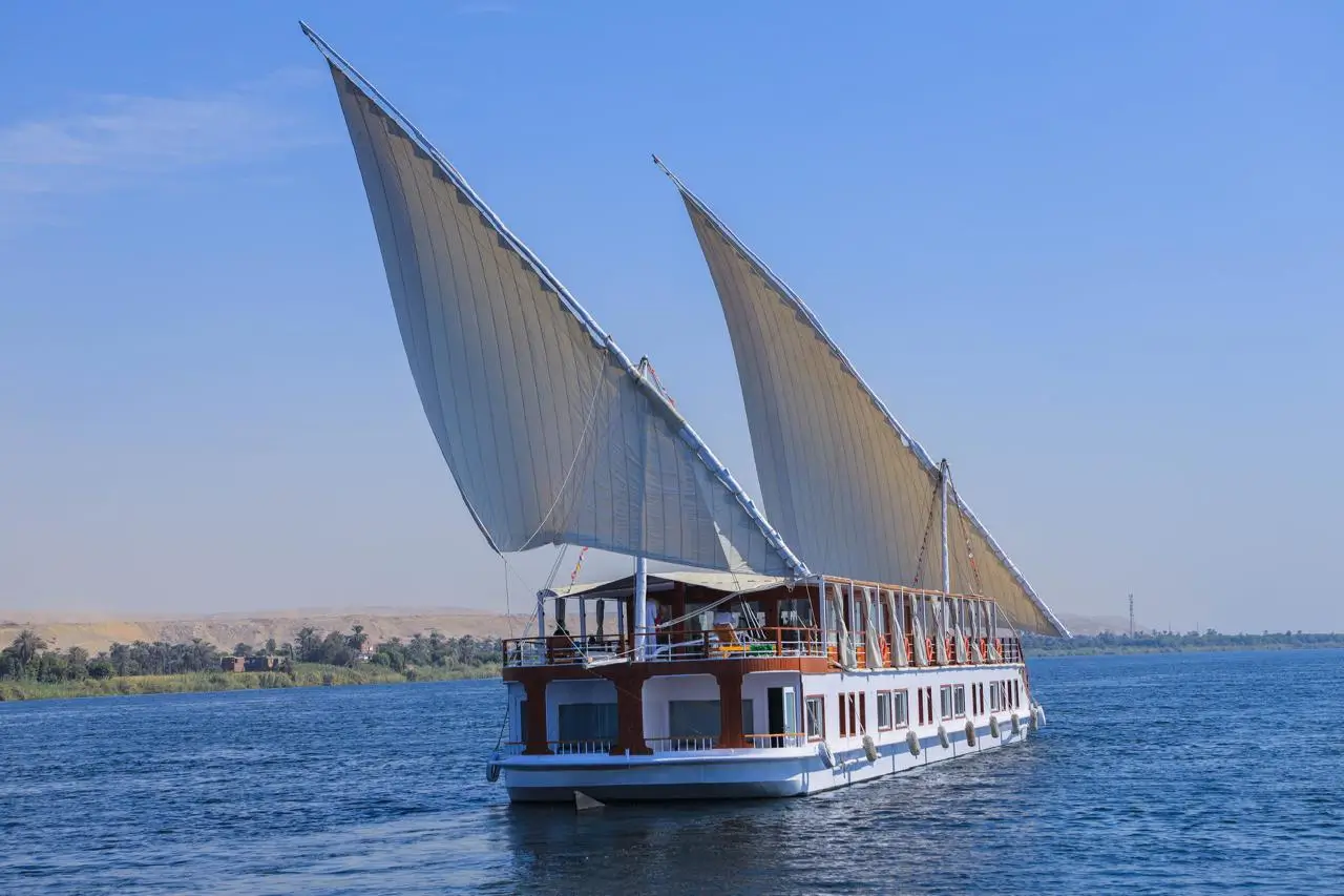 Tranquility-Dahabiya
